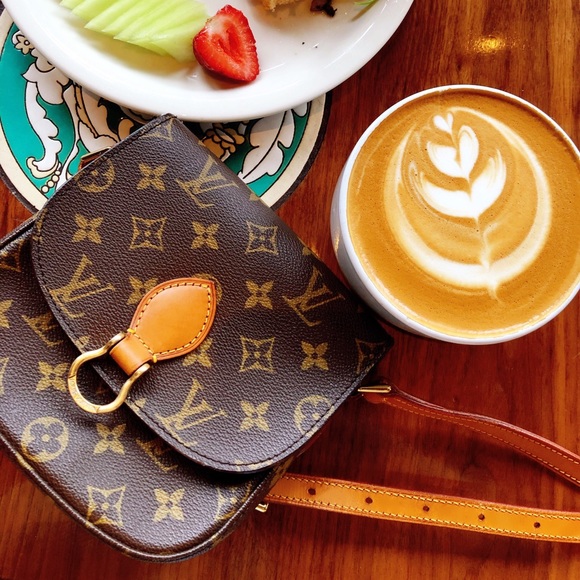 Louis Vuitton Handbags - ‼️SOLD‼️Authentic Louis Vuitton Saint Cloud PM